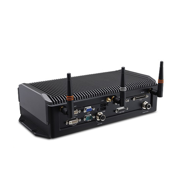 Advantech TREK-668 Mobile DVR ve Araç Bilgisayarı